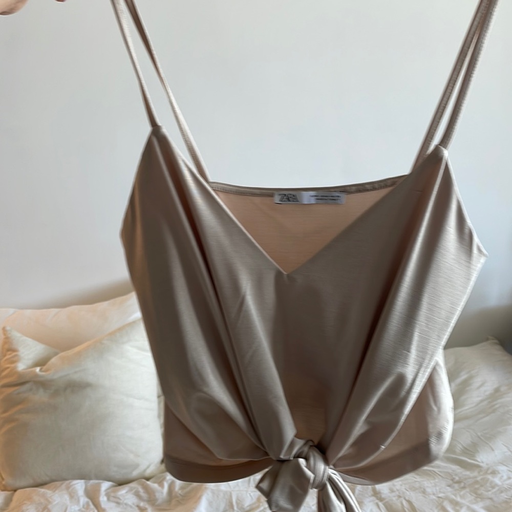 Zara tie front drape crop top tank, never worn! Size M